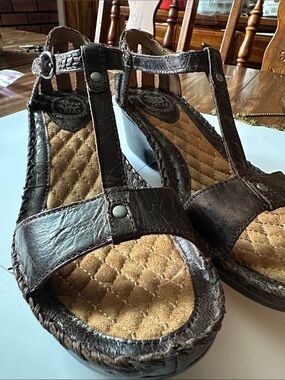 Ariat Dark Brown Leather T‑Strap Wedge Sandals